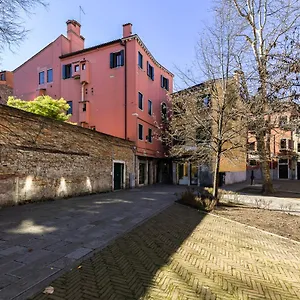 Apartment Mimosa, Venice